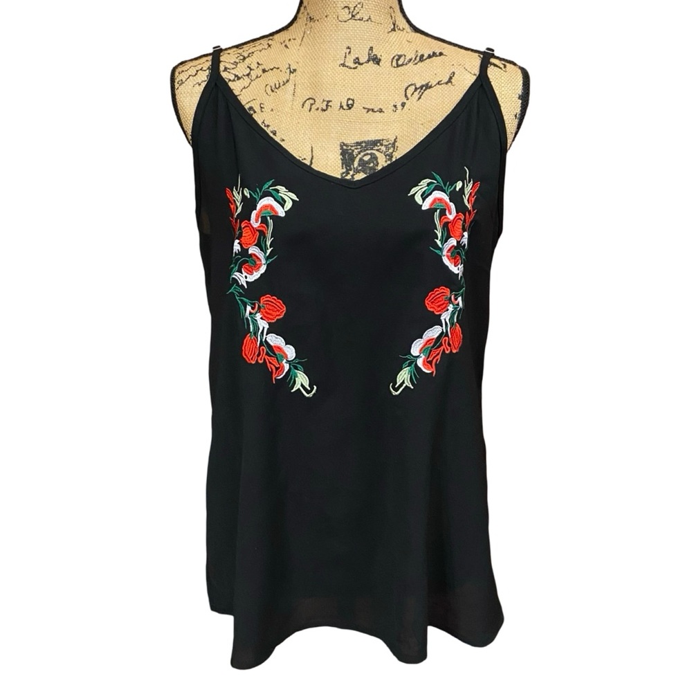 Tecrew Black Flowy Tank Top With Floral Pattern Size M